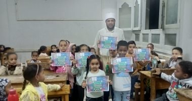 توعية طلاب الرواق الأزهرى بأسوان وأبناء الجالية السودانية بتغيرات المناخ.. صور