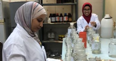 "صحة أسوان": فحص 827 عينة مياه وأغذية ضمن جهود إدارة المعامل.. صور