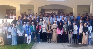 رئيس جامعة الأقصر يشهد حفل استقبال طلاب كلية طب للعام الجامعى الجديد.. صور