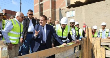 محافظ المنوفية يتابع مستجدات تنفيذ برنامج خدمات الصرف المستدامة.. صور