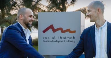 قمة العرب للطيران: ملتزمون بخفض الانبعاثات الكربونية لرحلات الطيران