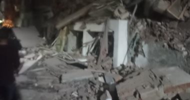 إنهيار عقار مكون من 3 طوابق في الدخيلة غرب الاسكندرية