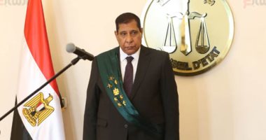 وصول المستشار عادل عزب رئيس مجلس الدولة لحضور حفل تعيين القضاة الجدد.. صور
