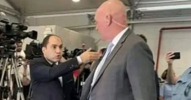 ناشط يمنى يشيد برد النائب عمرو درويش أمام سناء سيف: نحتاج مثل هذا البرلمانى