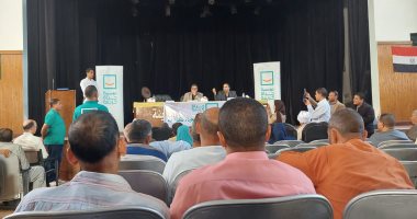 حياة كريمة تعقد جلسة حوار مجتمعى لمواطنى قرية اللاهون بالفيوم
