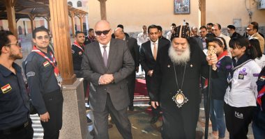 محافظ قنا يشارك المسيحيين احتفالات دير الشهيد مارجرجس.. صور