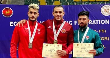 محافظ كفر الشيخ يهنئ أبو غالى بعد حصوله على لقب بطل العرب فى المصارعة