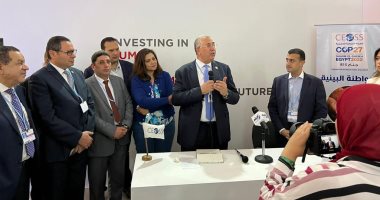 وزير الزراعة يتفقد جناح الوزارة بقمة المناخ ويشارك بجلسة تحالف العمل الأهلى