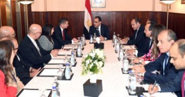 رئيس الوزراء يلتقى أعضاء مجلس إدارة شركة "كوكاكولا هيلينيك" 