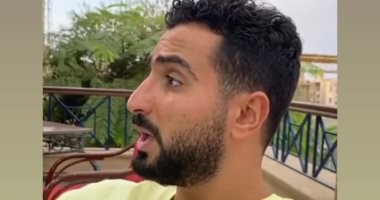 محمد الشرنوبى يؤدي الأذان بصوته بطريقة مختلفة من كواليس مسلسل "إيجار قديم"