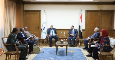 رئيس التنظيم والإدارة يبحث سبل التعاون مع وزير شؤون مجلس الوزراء بالسودان