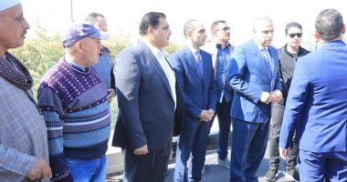 محافظ سوهاج يتفقد أعمال رصف مدخل طهطا القبلى.. صور 