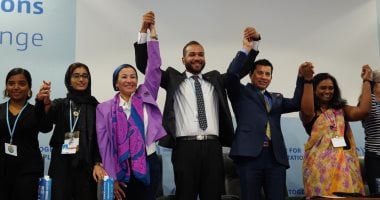 الشباب أيقونة قمة المناخ اليوم الخامس بـCOP27.. وزيرة البيئة تفتتح يومى العلم والشباب: مصر تقدم رسالة للعالم بأهمية العلم كسلاح للتصدى لآثار التغيرات المناخية ومطالب مؤتمر شباب للمناخ COY17 تتكامل مع قمة المناخ