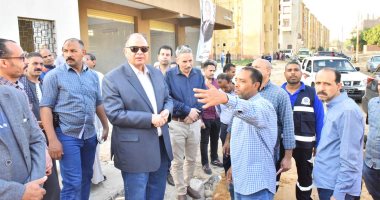 محافظ أسيوط يتفقد أعمال إنشاء مشروعات مجمع الخدمات الزراعية ومركز تنمية الأسرة