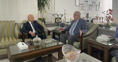 رئيس مصر للطيران يبحث مع أمين "الأكو" دور صناعة الطيران فى التنمية المستدامة