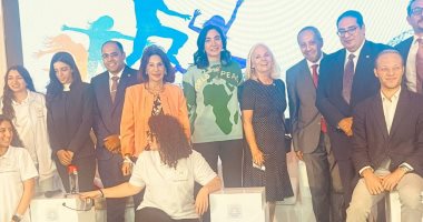 طلاب جامعة القاهرة يعرضون أفكارهم وحلولهم المبتكرة لمشكلات المناخ بـCOP27