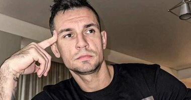 للصداقة عنوان.. لوفرين يعبر عن مدى حبه لـ محمد صلاح بصور فى منزله