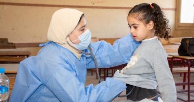 فحص وعلاج 1336 حالة بقافلة جامعة طنطا بمركز بسيون وصرف الدواء بالمجان