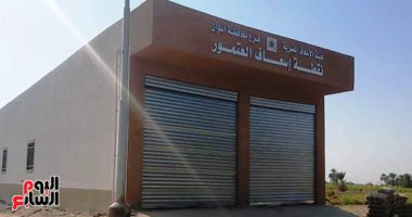 "حياة كريمة" ترسم السعادة على وجوه سكان قرية العتمور بأسوان.. الأهالى: مشروعات المبادرة صارت واقعاً يعيشه الناس.. والوحدات الصحية والخدمات الحكومية والزراعية وملاعب للشباب أبرز الإنجازات