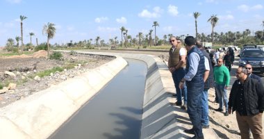 مشروعات حياة كريمة تخرج للنور بقرى يوسف الصديق بالفيوم.. تنفيذ 95٪ من الطريق ربع الدائرى بتكلفة 107 ملايين جنيه.. وقرب إنهاء مشروعى كوبرى جبل سعد وتبطين بحر القرية.. صور