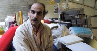 بعد 18 سنة إقامة داخل المطار.. شارل ديجول يكتب سطر النهاية فى حياة اللاجئ مهران ناصرى.. تضارب فى الإجراءات والمستندات وراء المأساة.. مسئول ملاحى: ألهم صناع فيلم the terminal ولم يكن يعانى أزمات مادية