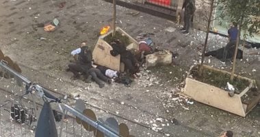 باختصار.. أهم الأخبار العالمية والعربية حتى الـ12.. انفجار فى اسطنبول وهجوم على مطار عسكري بريف حمص فى سوريا.. رفع علم أوكرانيا وسط إقليم خيرسون وزلزال باليونان.. وأحمد الصفدى رئيسا لمجلس النواب الأردني
