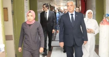 رئيس جامعة المنوفية فى جولة تفقدية للمستشفيات الجامعية