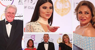 ليلة بكى فيها النجوم فرحا وشجنا.. انطلاق الدورة الـ44 من مهرجان القاهرة السينمائى.. سمير صبرى يضفى بهجة على المهرجان رغم الرحيل.. منح لبلبة وبيلا تار جائزة إنجاز العمر.. وكاملة أبو ذكرى تتسلم جائزة فاتن حمامة