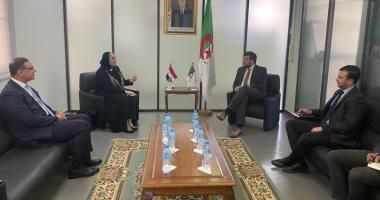 نيفين جامع تلتقى وزير المؤسسات الناشئة والصغيرة فى الجزائر لبحث التعاون المشترك