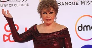 الأورجانزا موضة فساتين السهرة فى 2023‏.. أبرزها‎ ‎فستان صفية العمرى