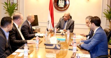وزير قطاع الأعمال العام يبحث مع شركة "ABB" فرص التعاون المشترك