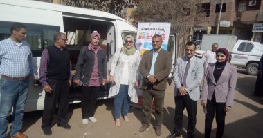 رئيس مدينة أشمون يتابع أعمال الوحدة المتنقلة لتطوير المشروعات المتوسطة والصغيرة