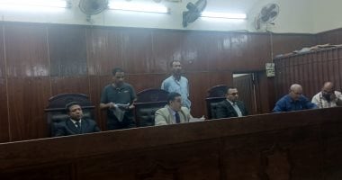 السجن 3 سنوات لعاملين بتهمة الاتجار فى المواد المخدرة بسوهاج
