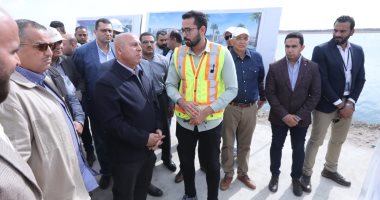 وزير النقل يتفقد مواقع عمل مشروع الخط الأول للقطار الكهربائى السريع.. صور