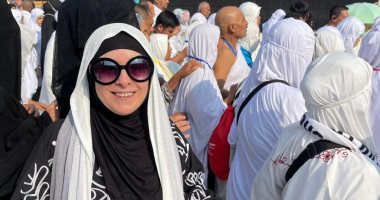 حنان شوقى تؤدى مناسك العمرة .. صور