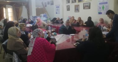 المجلس القومى للمرأة بالفيوم ينظم ندوة عن "الابتزاز الرقمى للمرأة".. صور