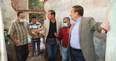 محافظ المنوفية يزور أسرة تعول 4 أبناء من ذوى الهمم لديهم إعاقات ذهنية