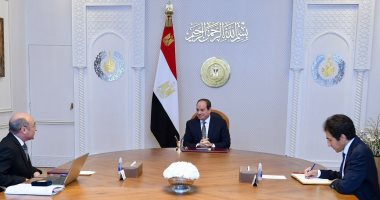 الرئيس السيسى يعرب عن تقديره لجهود القضاة فى سرعة إنهاء القضايا.. ويوجه بفتح فروع جديدة للشهر العقارى وإتاحة العمل بها خلال المساء.. ويتابع جهود إعداد مجموعة من الخبراء لقضايا ازدراء الأديان