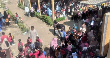 حياة كريمة.. محافظ أسوان يتابع الجهود المبذولة لذوى الاحتياجات البصرية.. صور