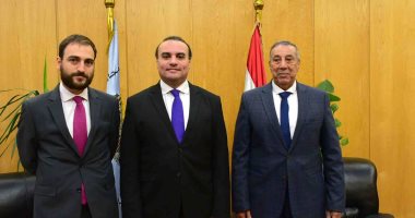 نائب محافظ الأقصر يلتقى المستشار الاقتصادى والتجارى لسفارة إسبانيا
