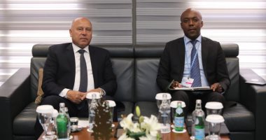 وزير النقل يبحث مع وزير البنية التحتية الرواندى سبل التعاون المشترك بين البلدين