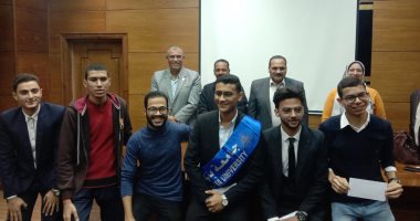 جامعة بنها تكرم الطلاب والطالبات الفائزين فى مسابقة الطالب المثالى.. صور
