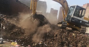 رفع 500 طن مخلفات قمامة تاريخية بحى أول المحلة.. صور
