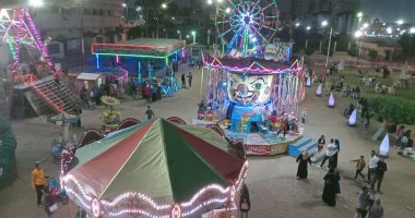 توافد على المتنزهات وفرحة بفوز منتخب مصر أمام بلجيكا فى كفر الشيخ.. صور
