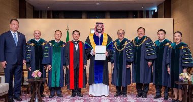 ولى العهد السعودى يتسلم شهادة الدكتوراه الفخرية من جامعة كاسيتسارت التايلاندية