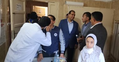 حياة كريمة بالشرقية.. الكشف وصرف العلاج بالمجان لـ2139 مريضا بمنشأة أبو عمر