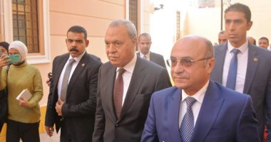 وزير العدل يفتتح محكمة الطفل ببنها بعد تطويرها... شملت إنشاء غرفة صديقة للطفل.. ويؤكد: لها نموذج غير تقليدى يراعى نفسية وطبيعة الطفل للحفاظ على توازنه النفسى.. و309 آلاف قضية أحوال شخصية متراكمة قبل 2021.. صور