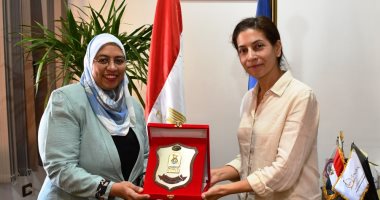 نائب محافظ أسوان تلتقى بوفد التعاون الدولى الكندى لبحث سبل الاستثمار