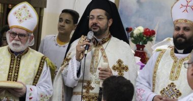 الأنبا باخوم يترأس قداس ذكرى تأسيس كنيسة العذراء والقديس إسطفانوس بشبرا الخيمة