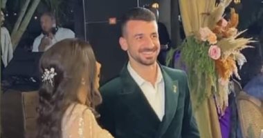 كهربا وربيعة أبرز الحضور.. محمود متولى مدافع الأهلى يحتفل بخطوبته "صور"